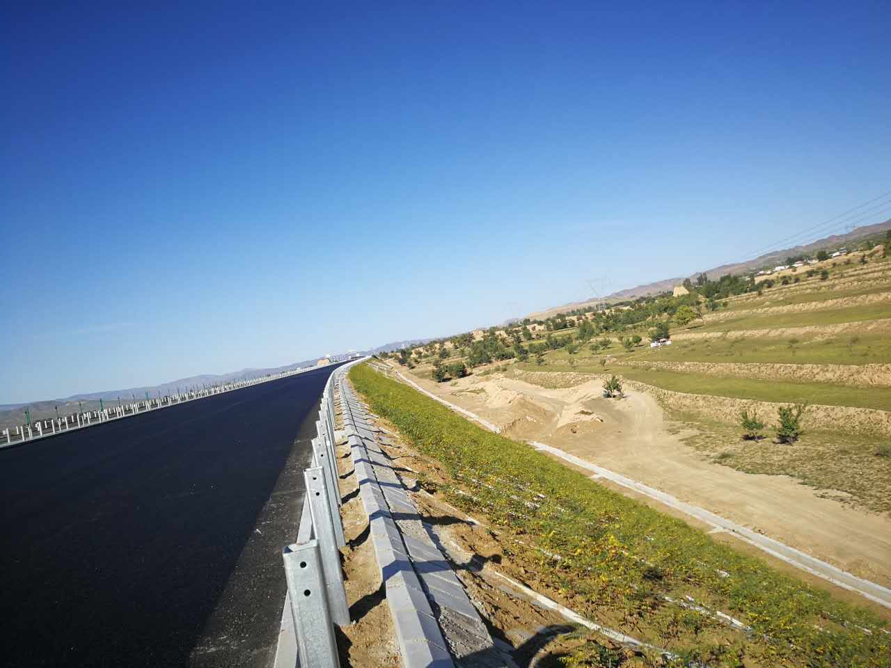 北京至乌鲁木齐国家高速公路山西段工程施工